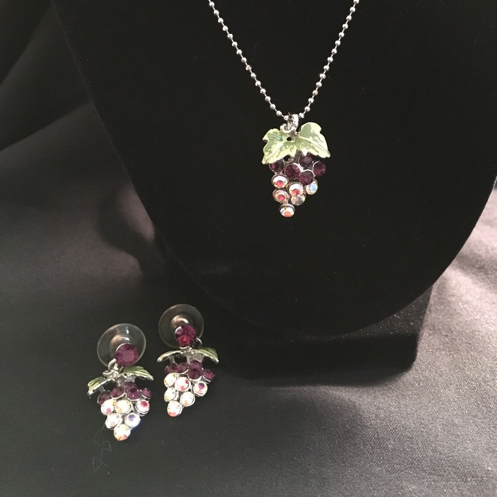 Grape Earrings and necklace!